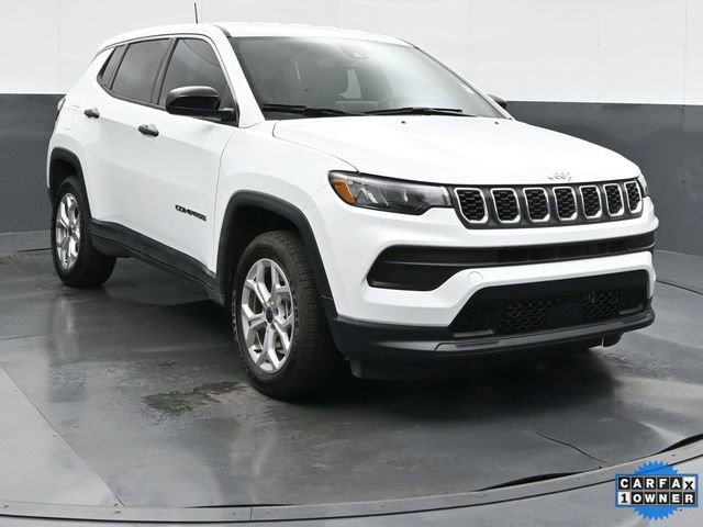 Used 2025 Jeep Compass Sport image 1
