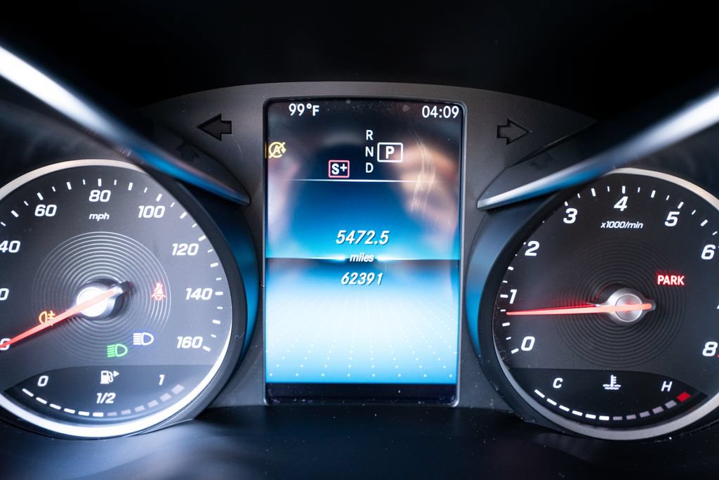 Used 2021 Mercedes-Benz GLC 300 4MATIC w/ Premium Package image 35