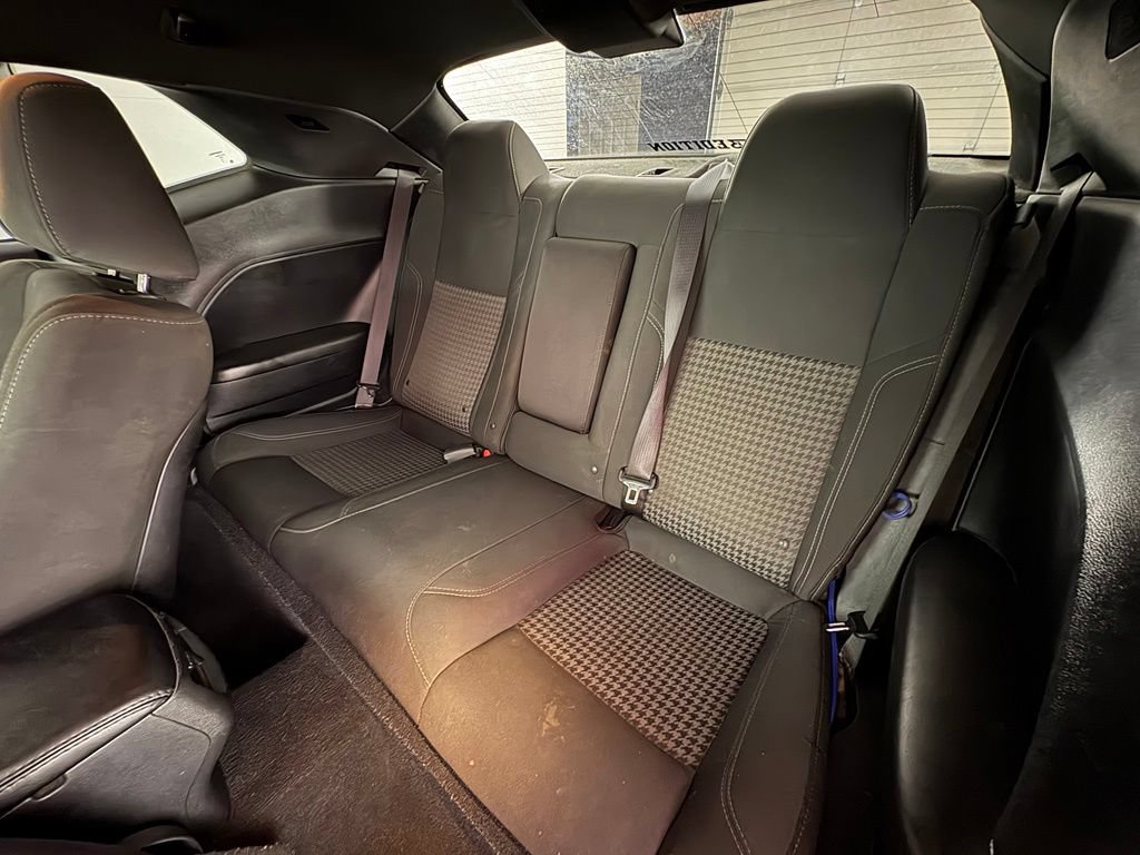 Used 2019 Dodge Challenger SXT RWD image 34