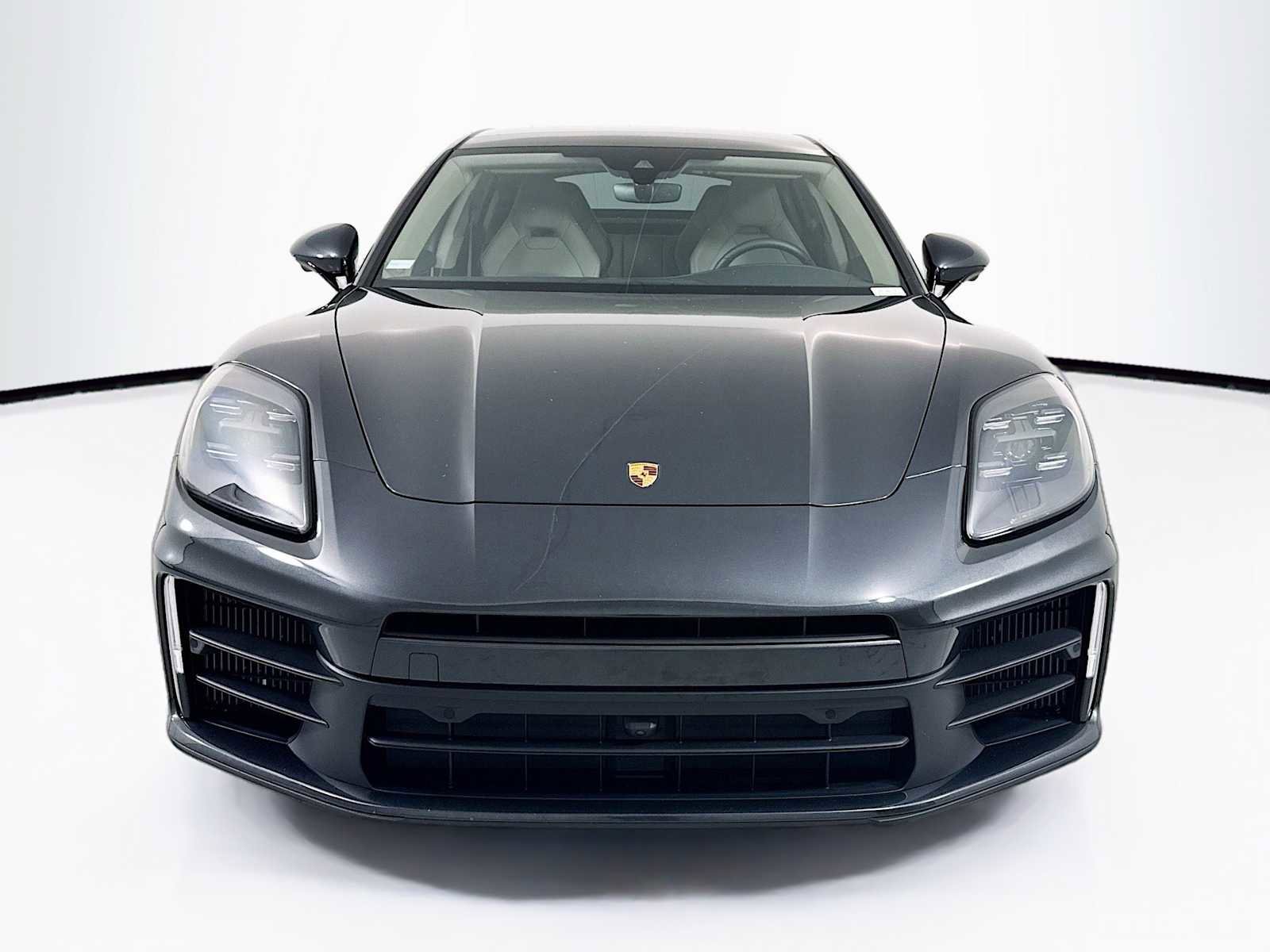 Certified 2025 Porsche Panamera RWD image 6