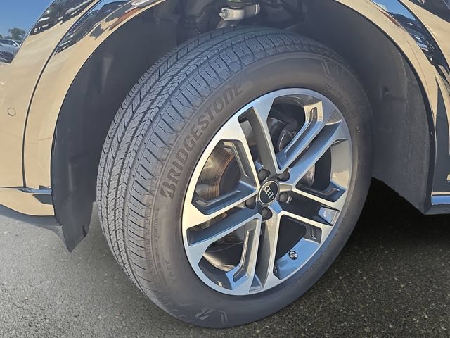 Used 2025 Audi Q5 Premium w/ Convenience Package AWD/4WD image 36