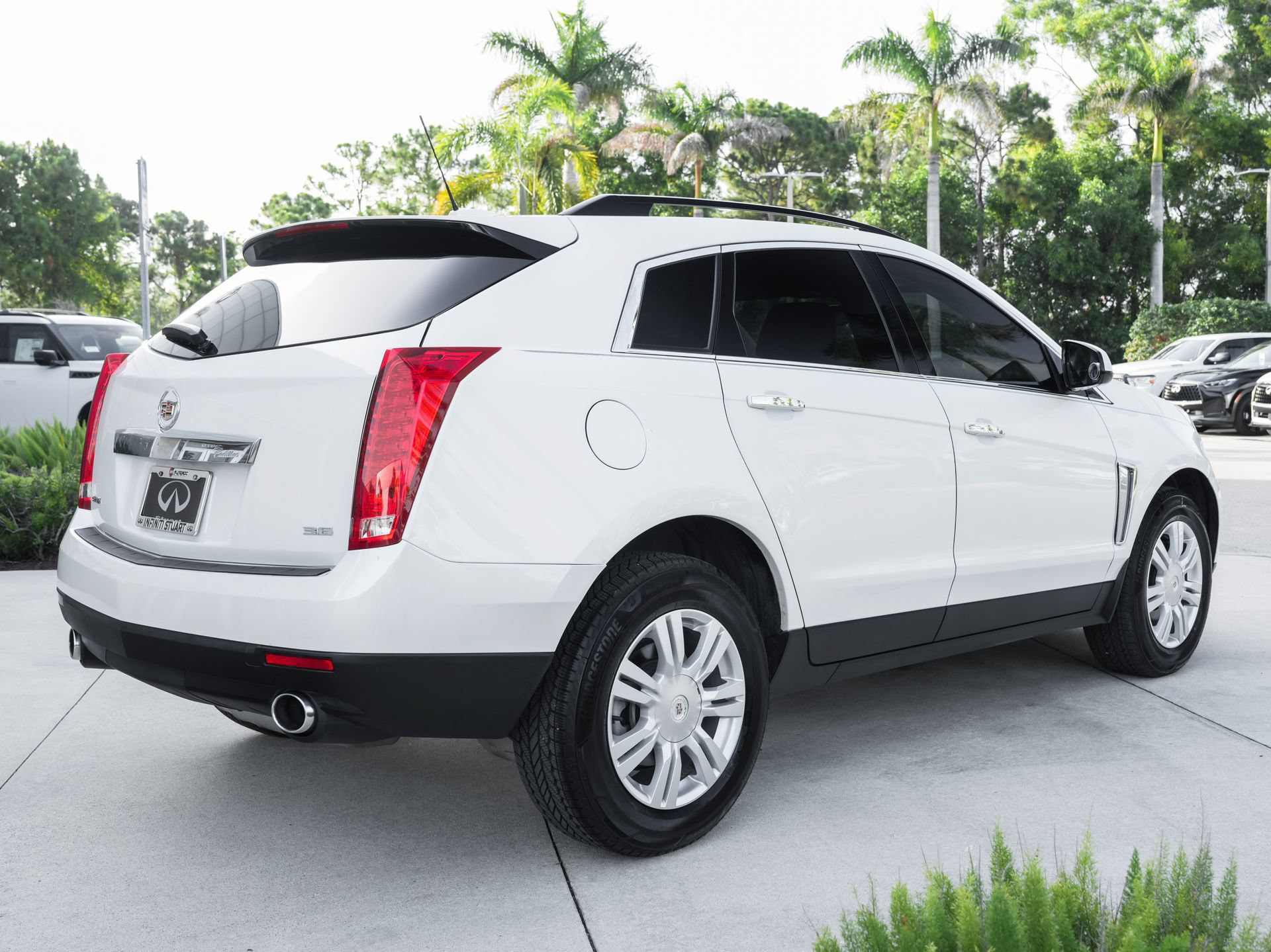 Used 2015 Cadillac SRX FWD image 9