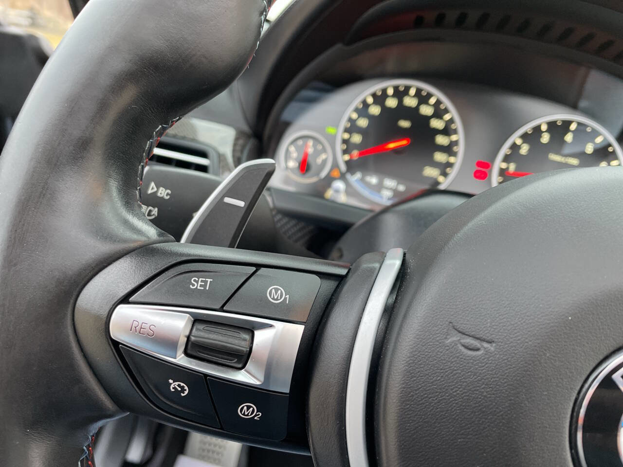 Used 2014 BMW M6 Convertible RWD image 46