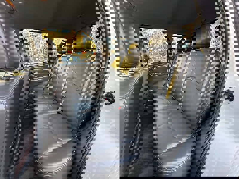 Used 2005 MAZDA Tribute s w/ Package 3 image 20