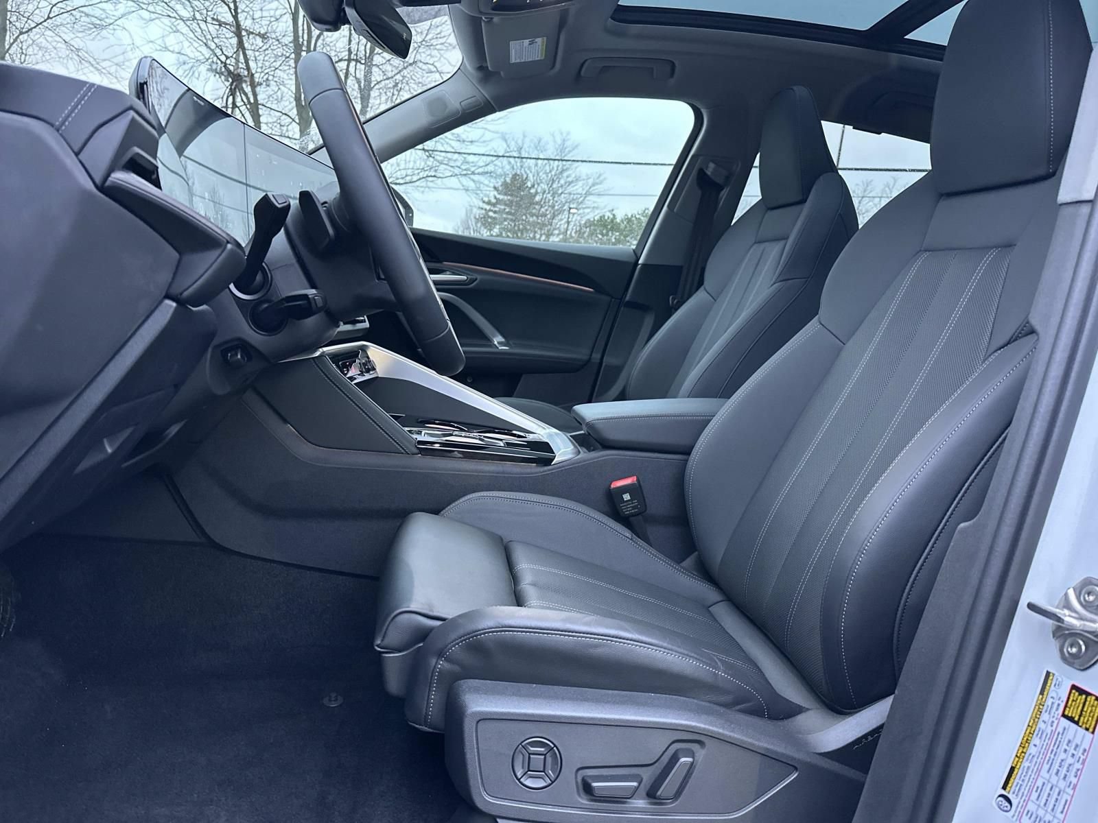 Used 2025 Audi Q5 Premium Plus AWD/4WD image 24
