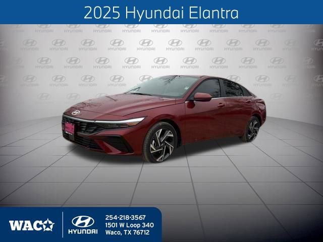 Used 2025 Hyundai Elantra SEL image 1