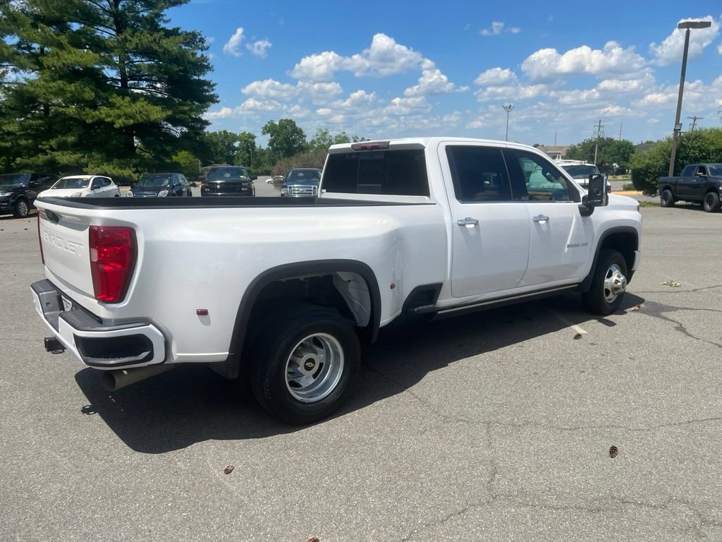 Used 2022 Chevrolet Silverado 3500 High Country w/ Safety Package II AWD/4WD image 3