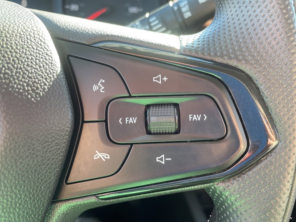 Used 2024 Chevrolet Trax LS w/ LS Convenience Package image 13