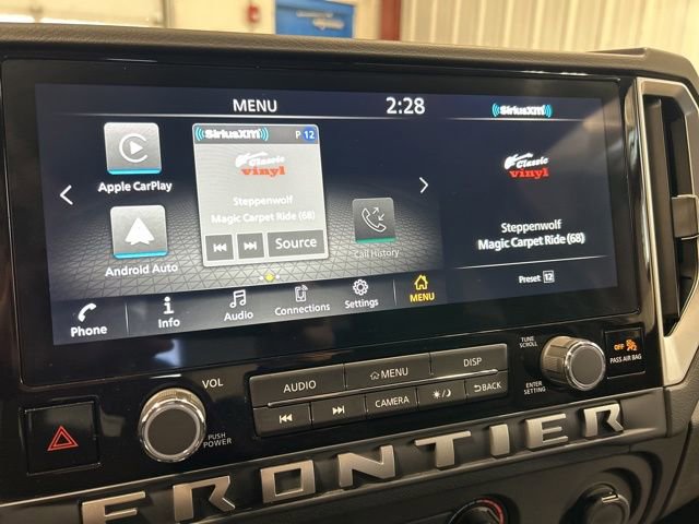 Used 2025 Nissan Frontier SV image 17