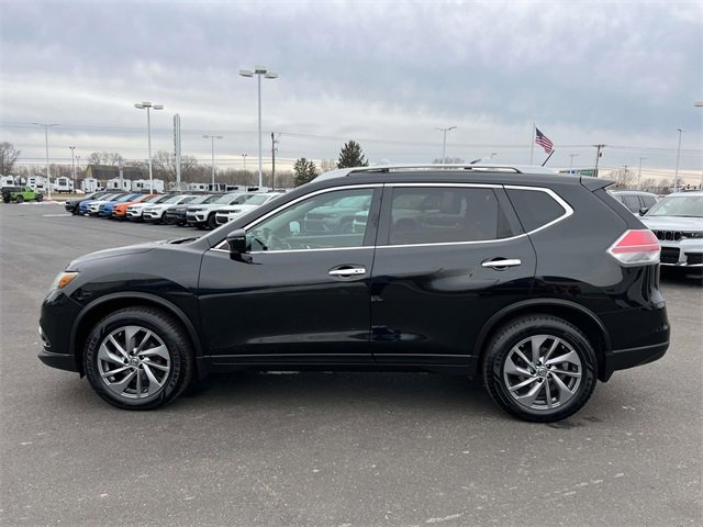 Used 2016 Nissan Rogue SL w/ SL Premium Package image 4