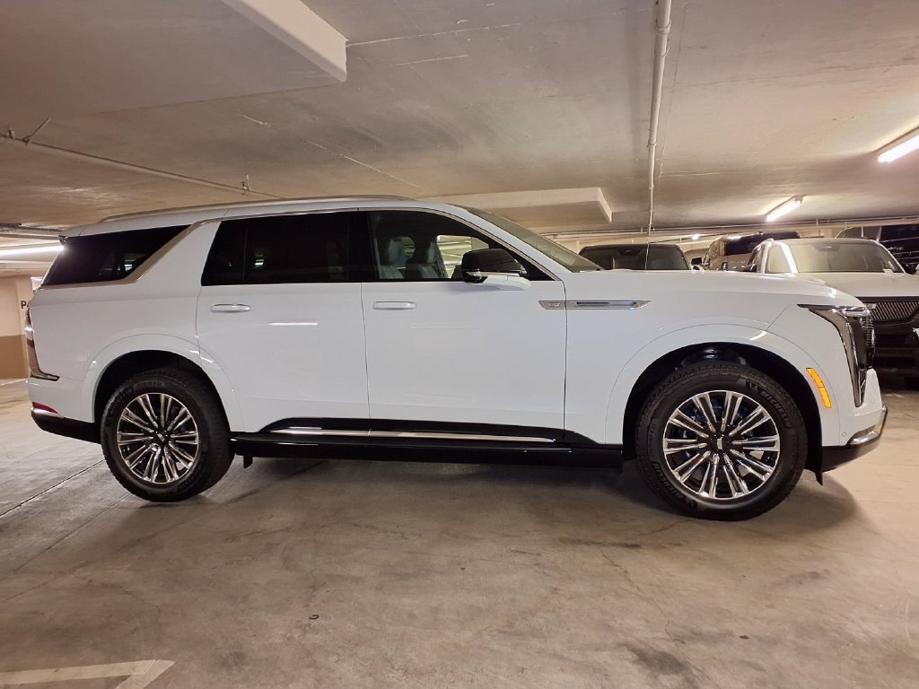 New 2026 Cadillac Escalade IQL Luxury AWD/4WD image 4