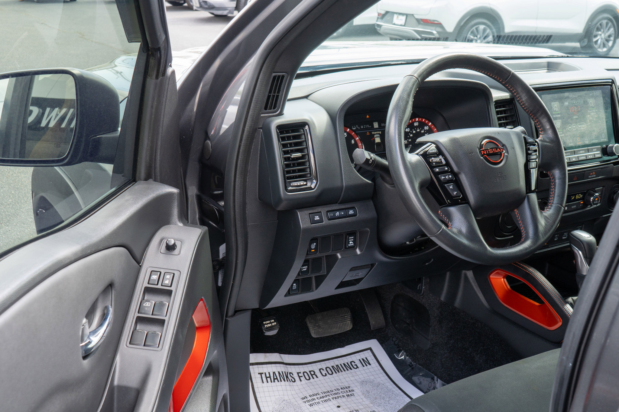 Used 2022 Nissan Frontier Pro-X image 10