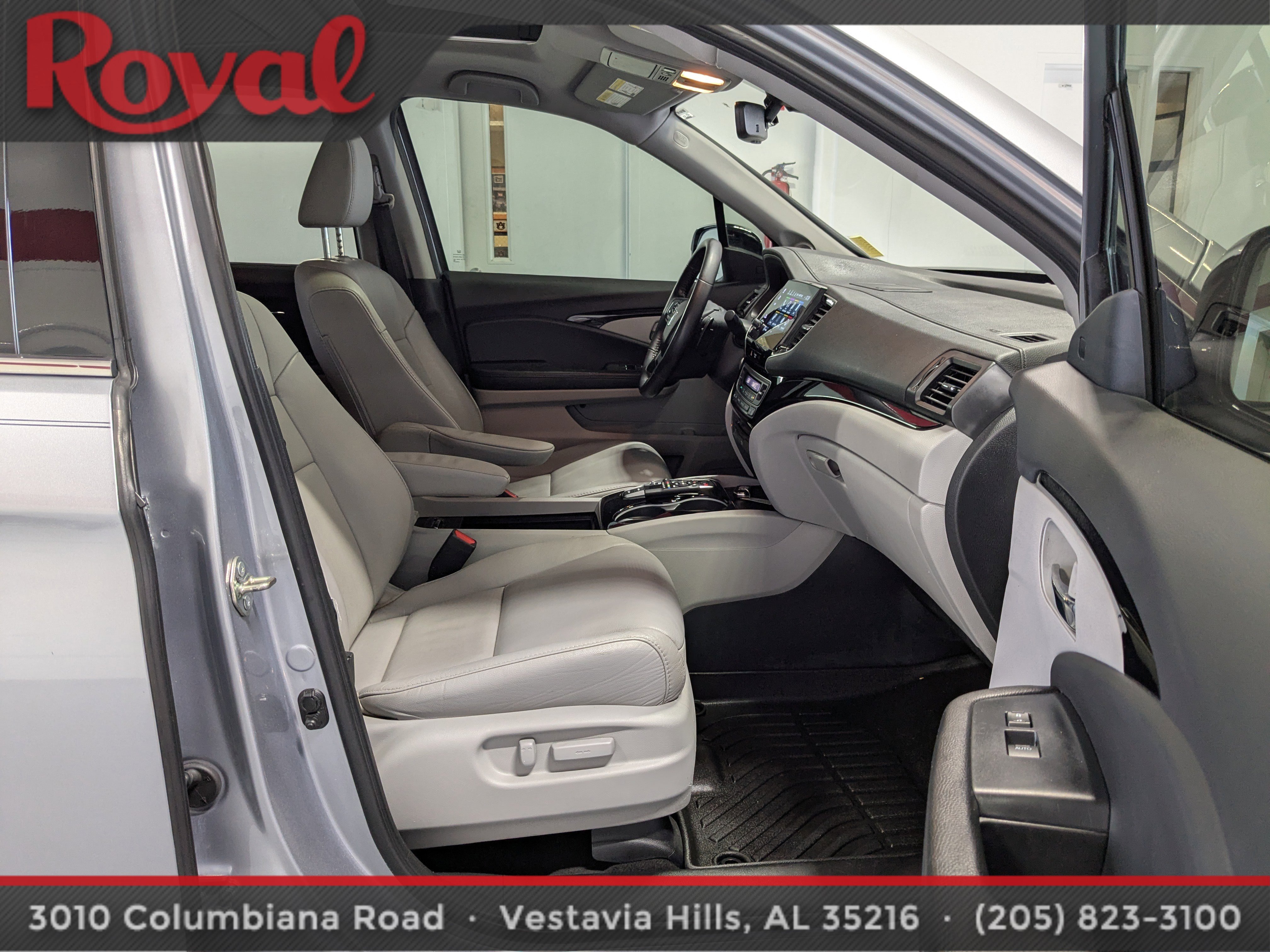 Used 2020 Honda Pilot Touring image 8