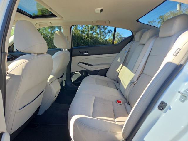 Used 2021 Nissan Altima 2.5 SV w/ SV Premium Package image 8