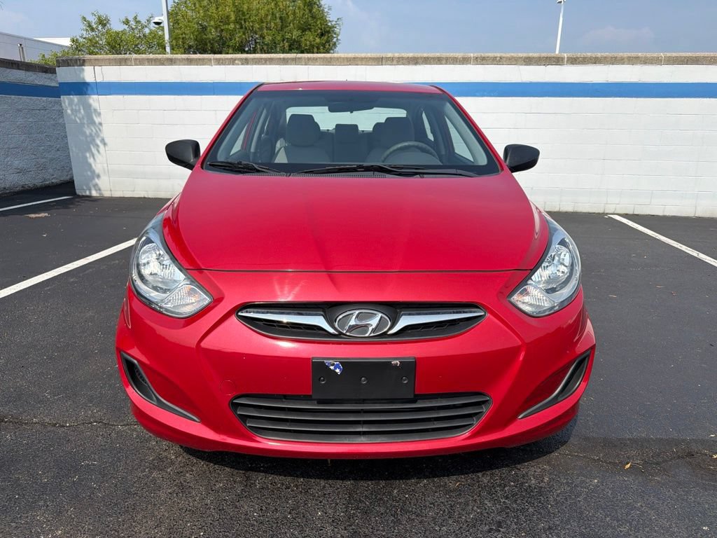 Used 2012 Hyundai Accent GLS FWD image 8