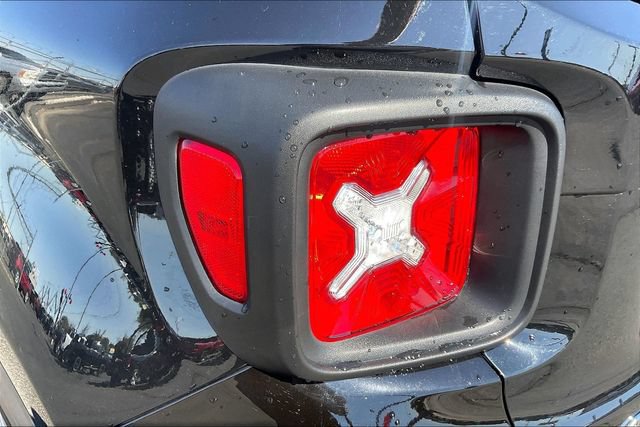 Certified 2023 Jeep Renegade Limited AWD/4WD image 32