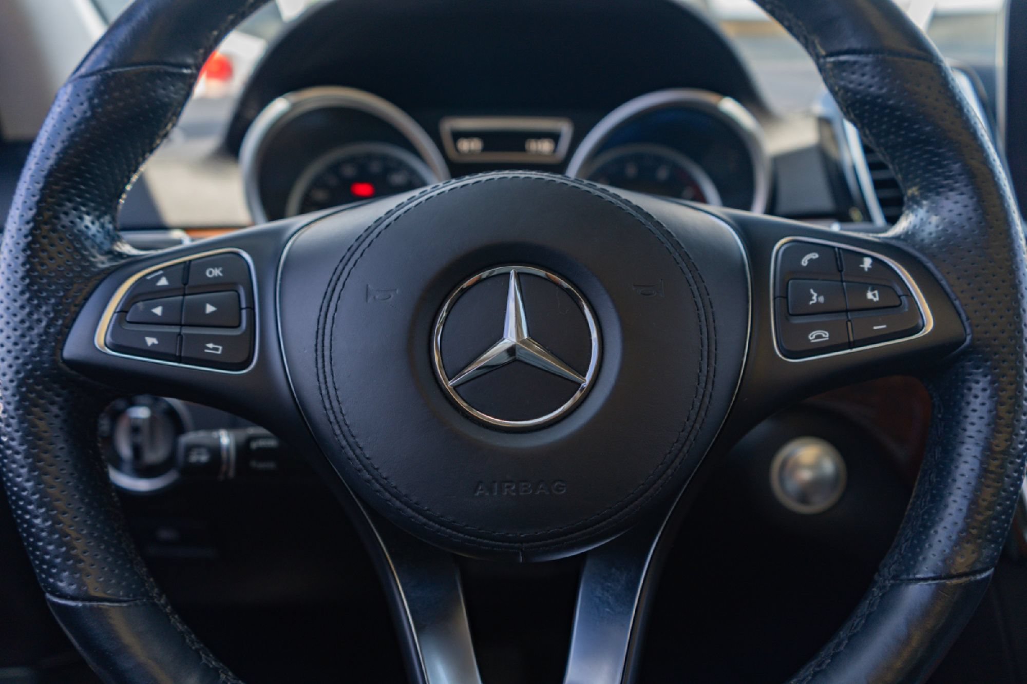 Used 2017 Mercedes-Benz GLS 550 4MATIC image 11