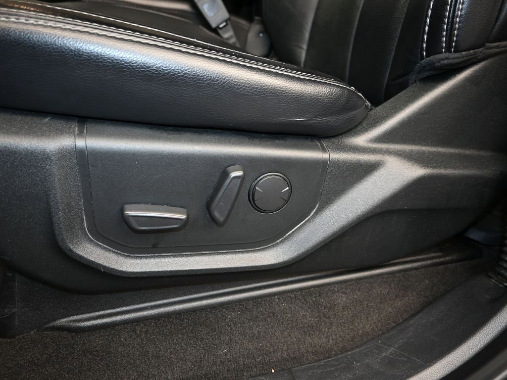 Certified 2020 Ford F150 Lariat w/ FX4 Off-Road Package image 14