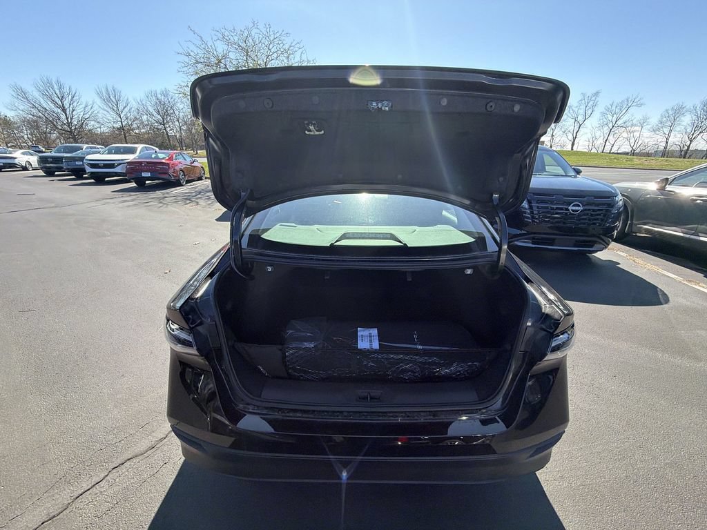 New 2026 Nissan Sentra SV w/ SV Convenience Package FWD image 22