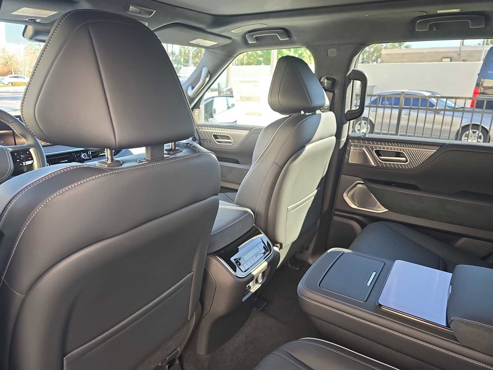 New 2026 INFINITI QX80 Autograph w/ Premium Cargo Package image 12