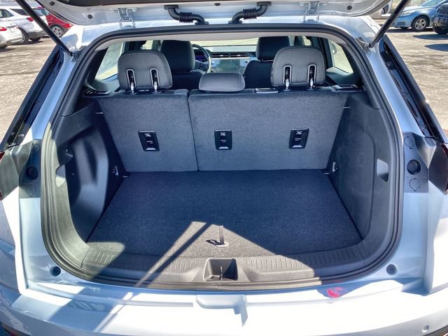 New 2027 Chevrolet Bolt LT w/ Comfort Package FWD image 35