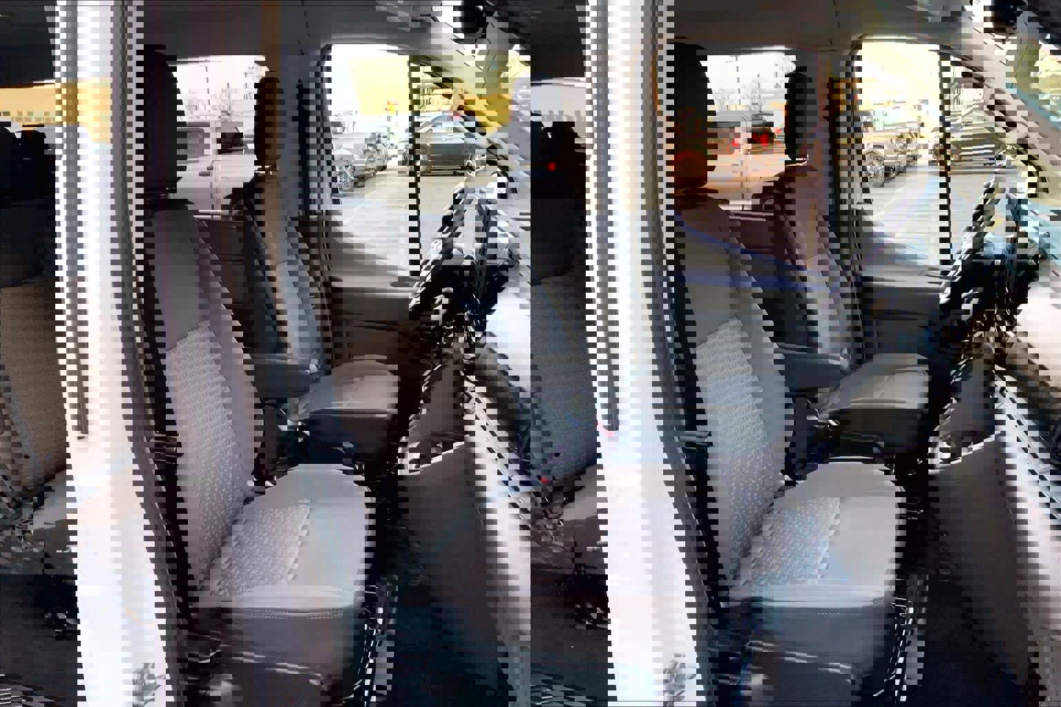 Used 2023 Ford Transit 350 XLT image 15