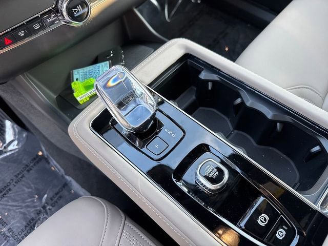 Used 2026 Volvo XC90 B6 Plus w/ Protection Package Premier image 30