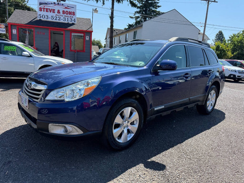 Used 2010 Subaru Outback 3.6R Premium AWD/4WD image 5