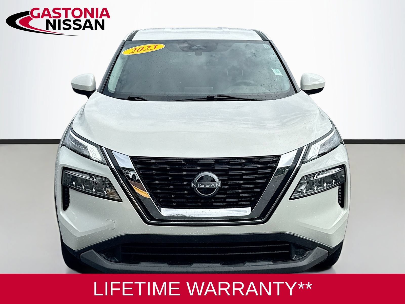 Used 2023 Nissan Rogue SV FWD video 2