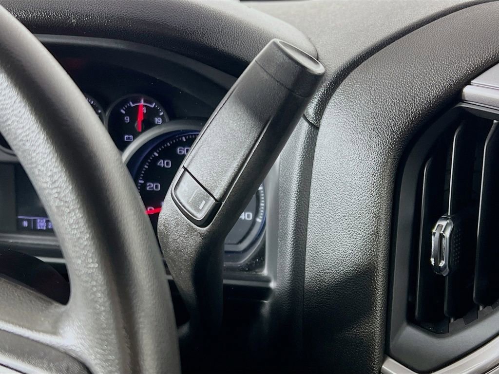 Used 2023 Chevrolet Silverado 1500 Custom image 16