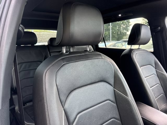 Used 2022 Volkswagen Tiguan SEL R-Line AWD/4WD image 26