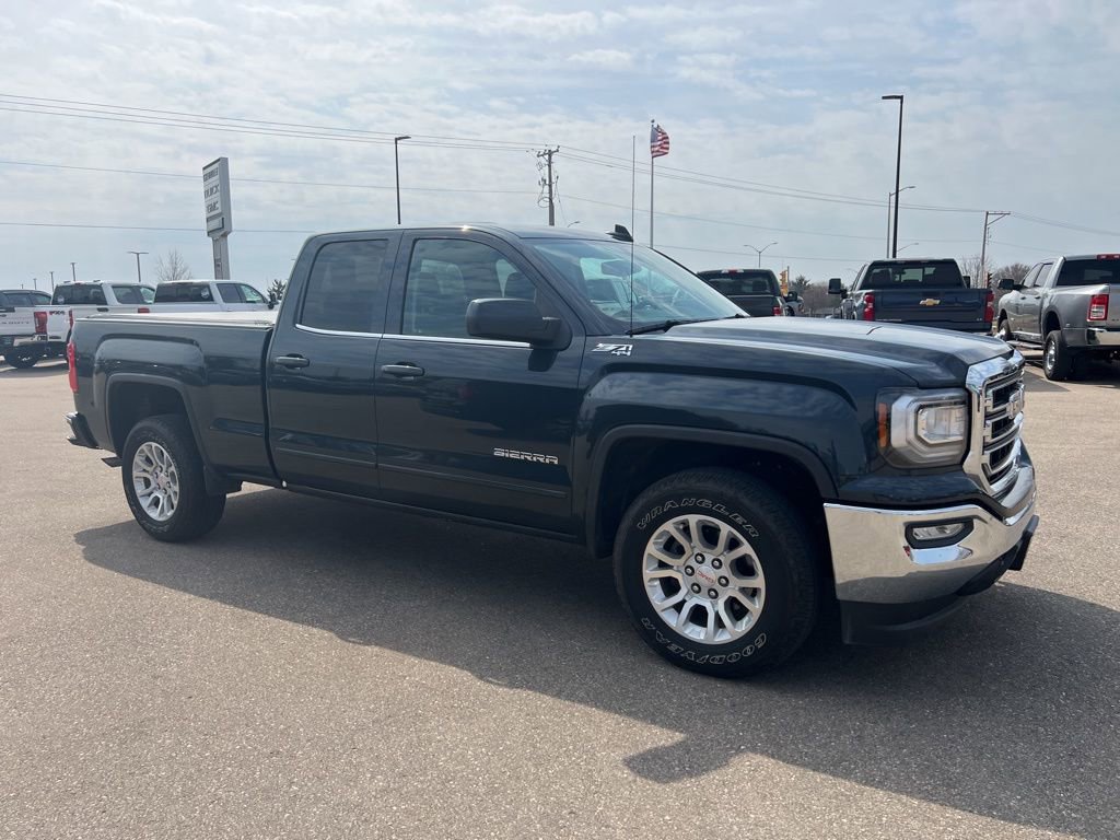 Used 2017 GMC Sierra 1500 SLE w/ SLE Value Package image 1