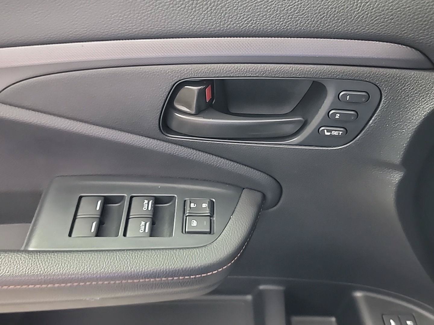 Certified 2023 Honda Passport TrailSport image 39