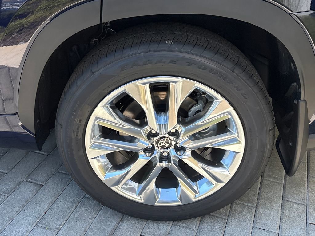 New 2026 Toyota Highlander Limited image 35