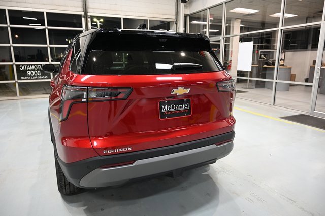 New 2026 Chevrolet Equinox LT w/ Convenience Package II image 6