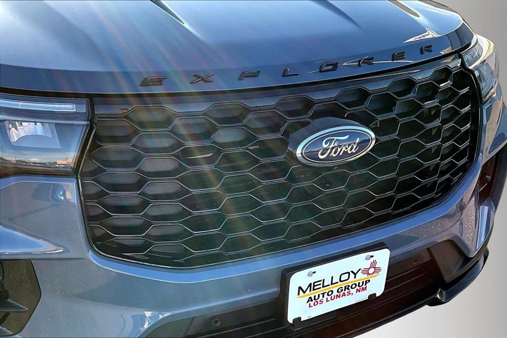 Used 2025 Ford Explorer ST-Line w/ Premium Package RWD image 30