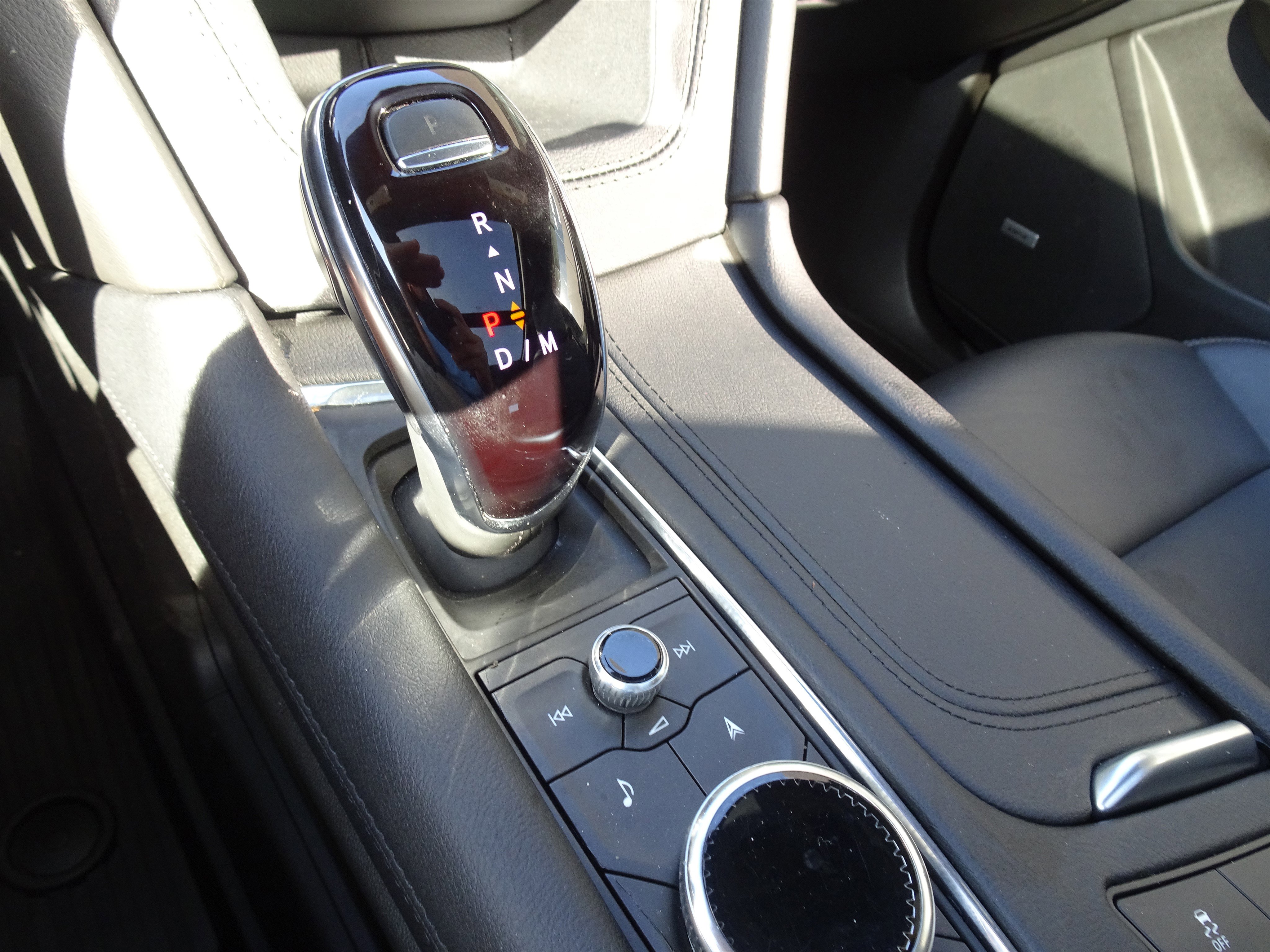 Used 2024 Cadillac XT5 Premium Luxury w/ LPO, Floor Liner Package AWD/4WD image 17