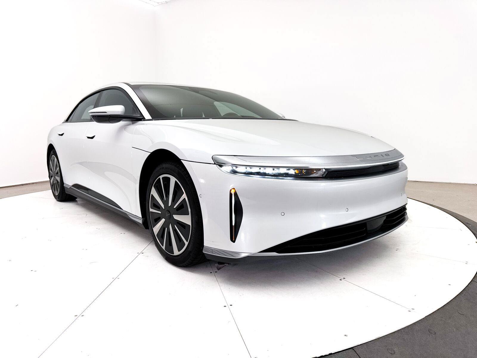 Used 2024 Lucid Air Pure RWD image 10
