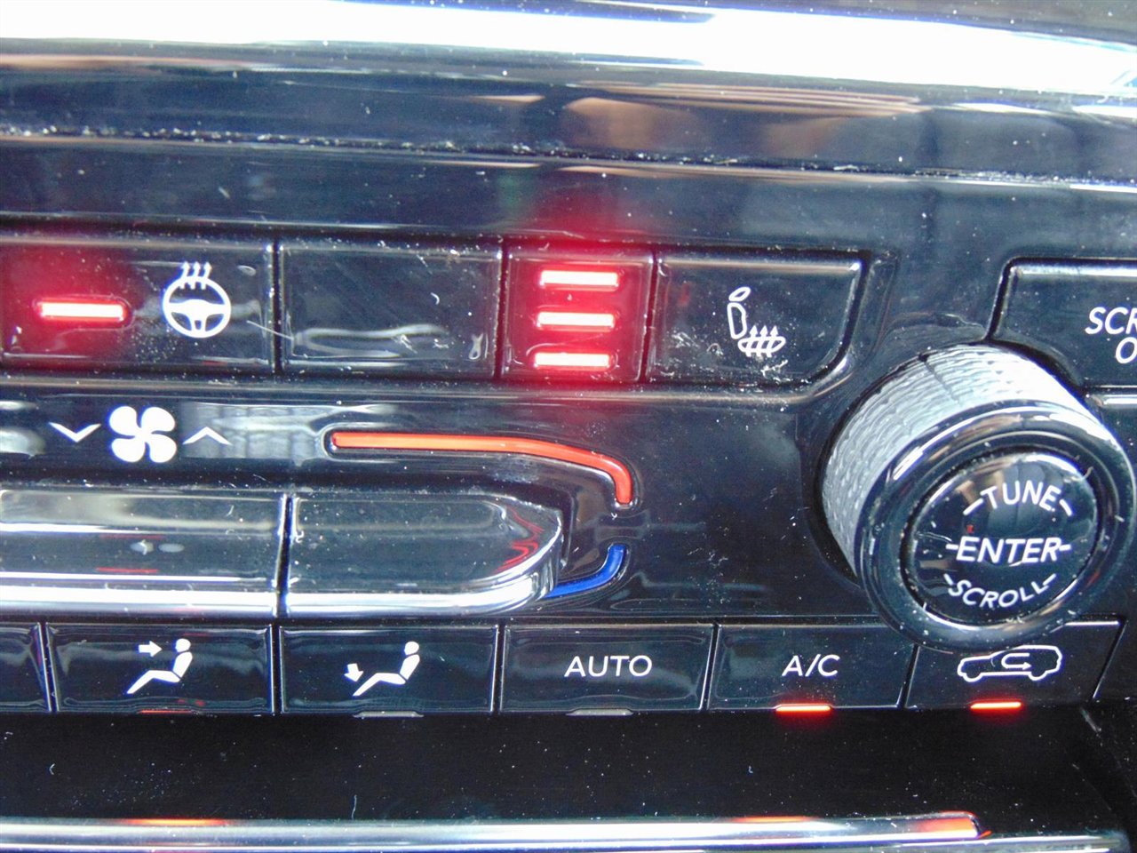 Used 2023 Jeep Grand Cherokee 4WD 4xe image 35