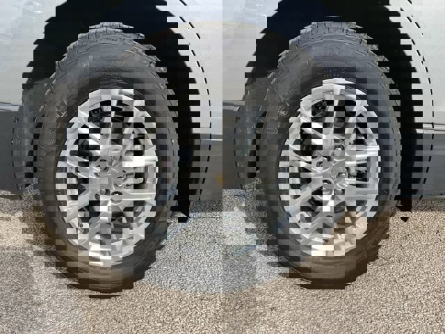 Used 2024 Chevrolet Equinox LS w/ LS Convenience Package image 8