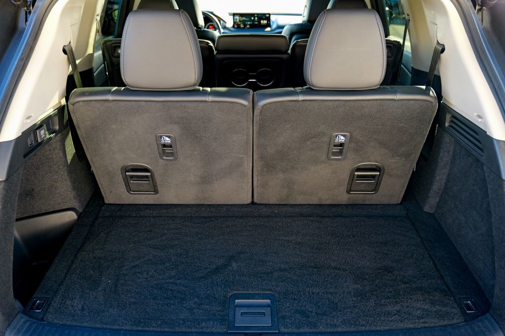 Used 2023 Acura MDX SH-AWD image 65