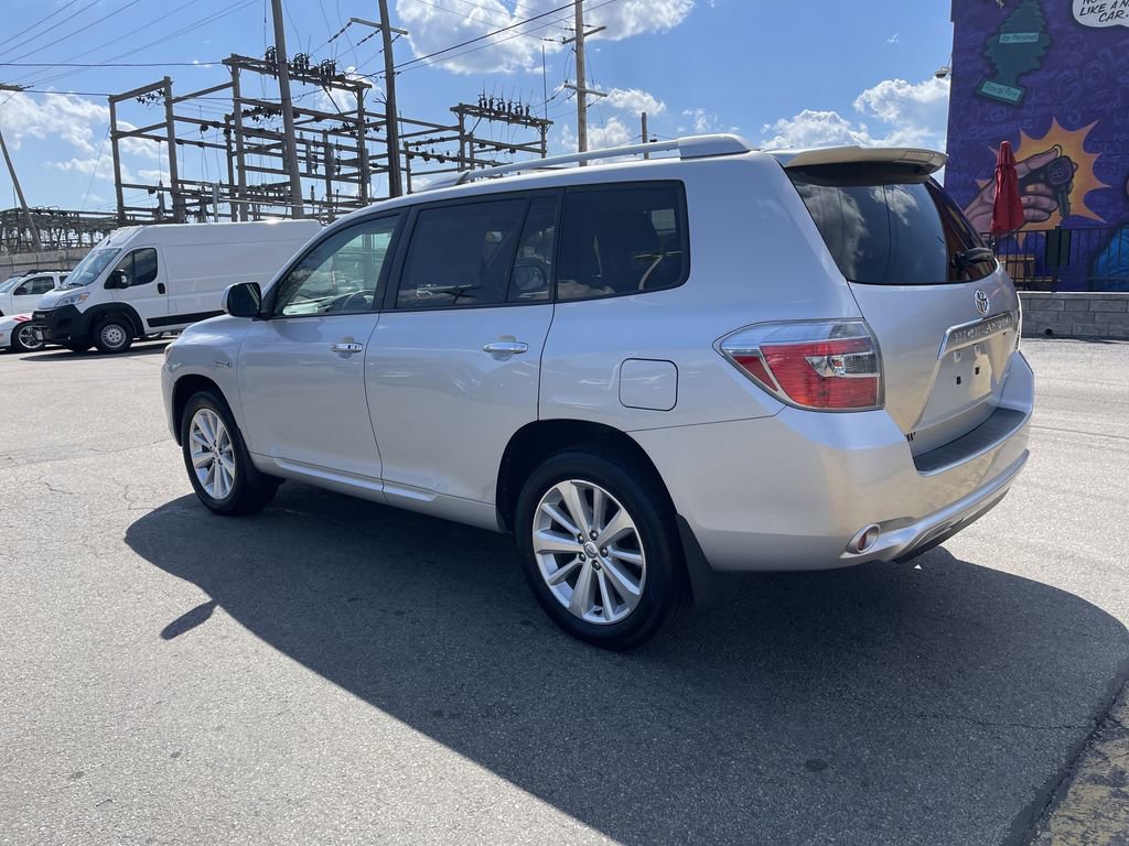 Used 2010 Toyota Highlander Limited AWD/4WD image 3