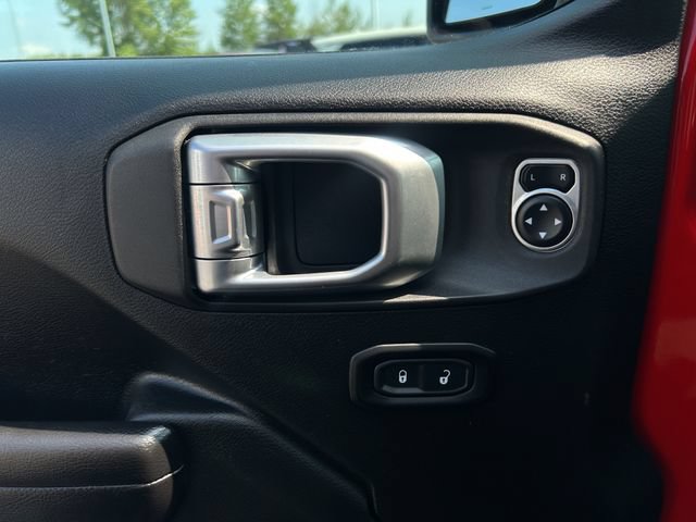 Used 2019 Jeep Wrangler Sport AWD/4WD image 17