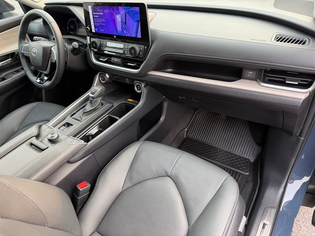 Certified 2025 Toyota Grand Highlander AWD image 20