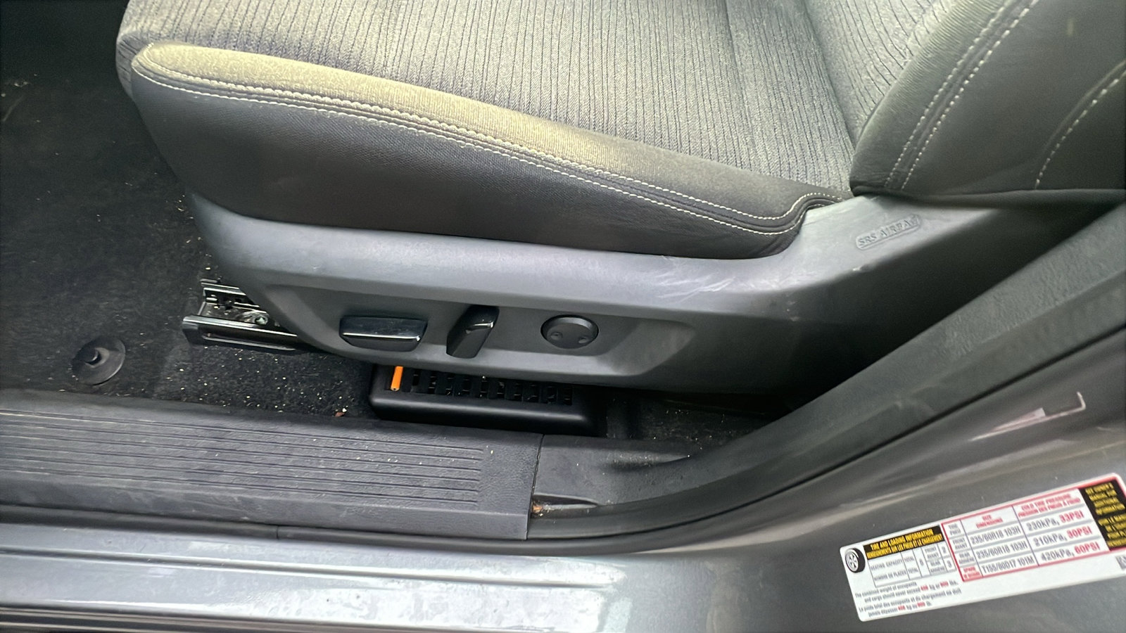 Used 2023 Nissan Rogue SV image 17