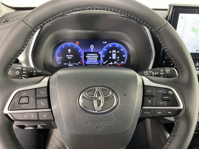 Used 2025 Toyota Highlander Platinum AWD/4WD image 15