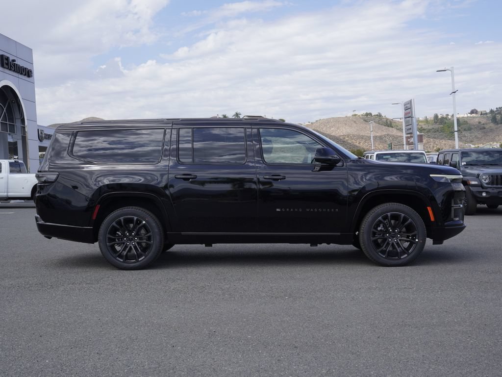 New 2026 Jeep Grand Wagoneer L Summit w/ Premium Group III AWD/4WD image 3