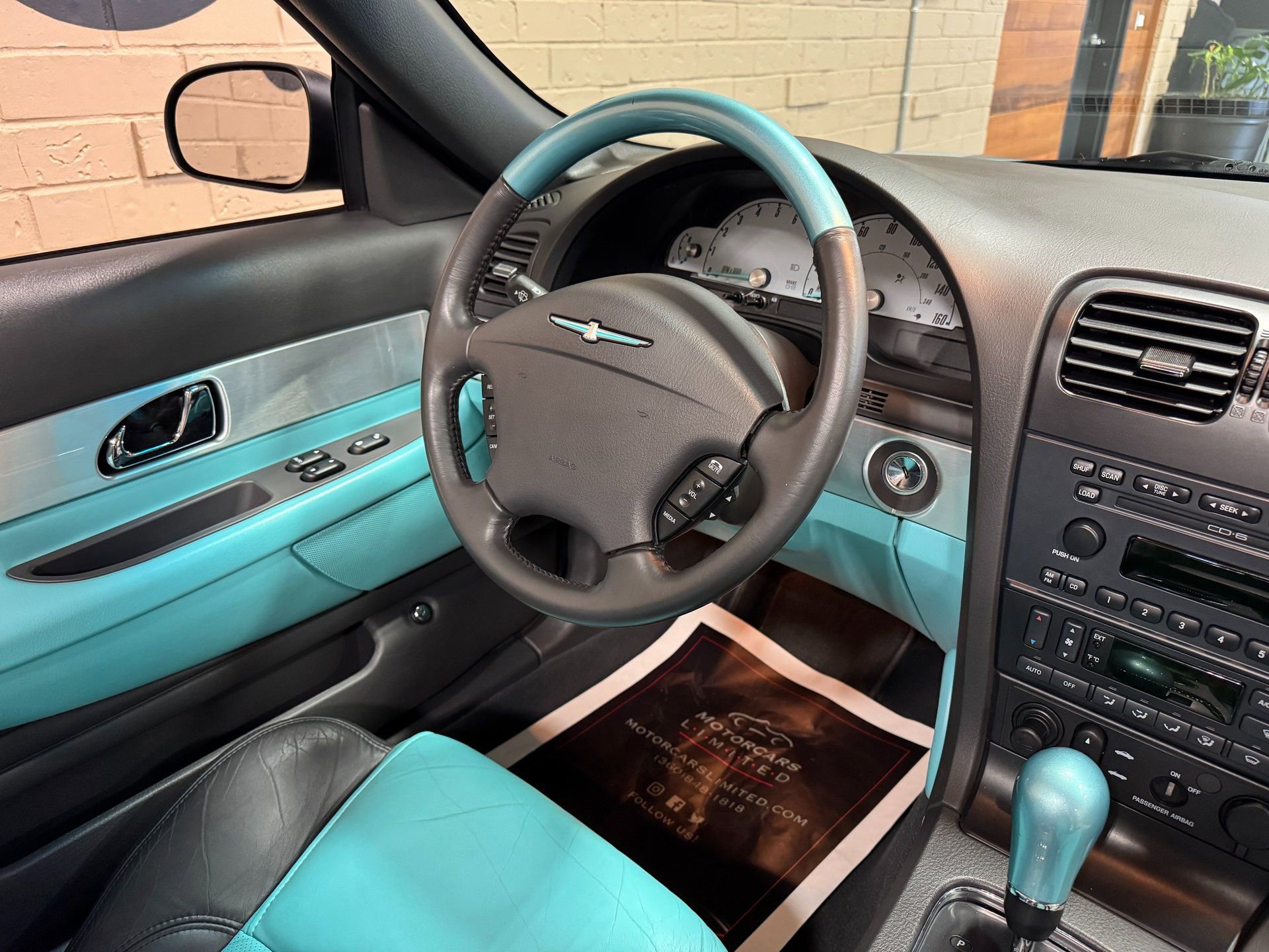 Used 2002 Ford Thunderbird image 55