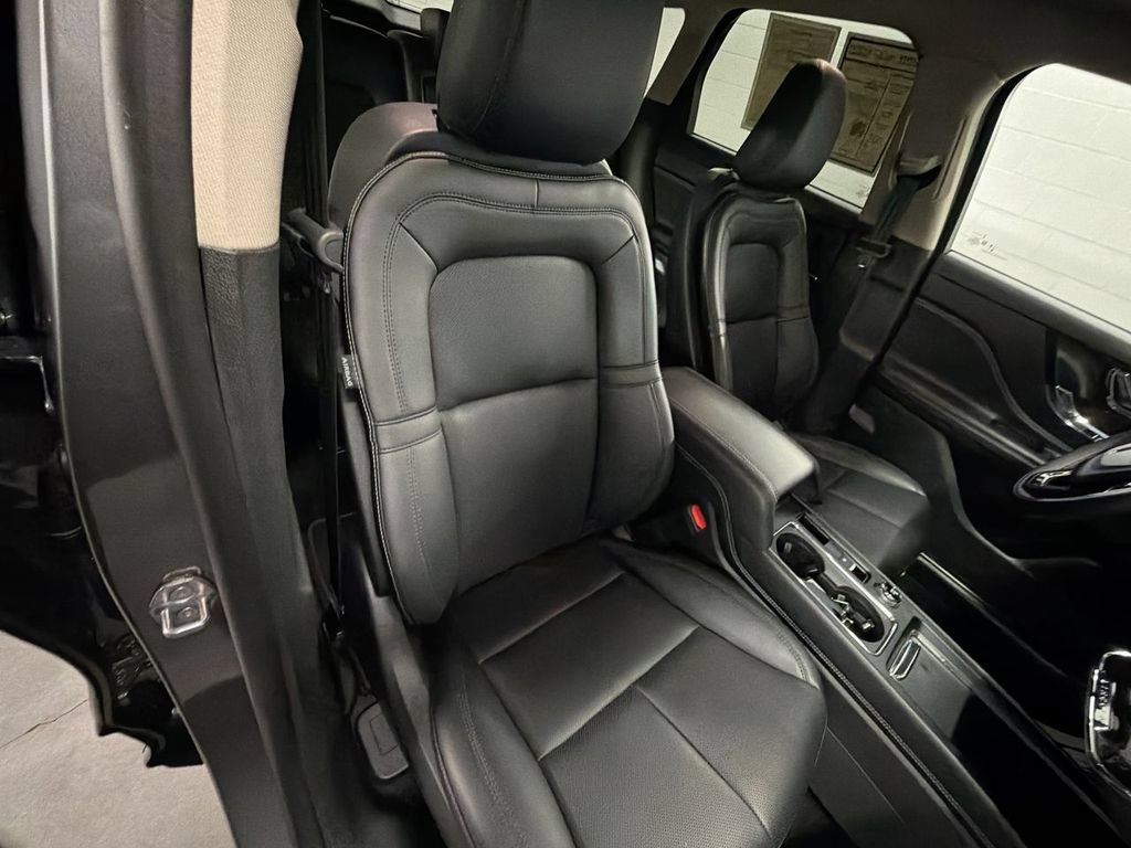 Used 2025 Lincoln Corsair FWD w/ Equipment Group 101A image 28