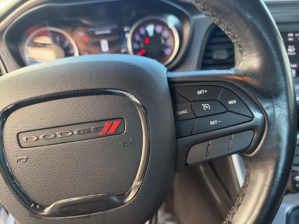 Used 2019 Dodge Challenger SXT image 17